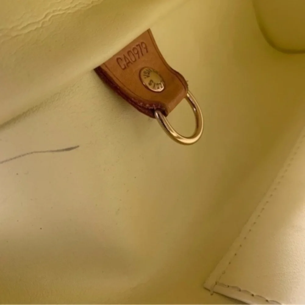 LOUIS VUITTON Houston Yellow Vernis Bag